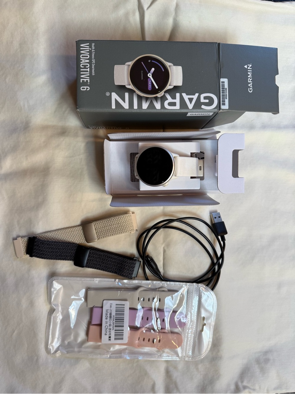 Garmin Venu Active 6 Smartwatch - White and Champagne